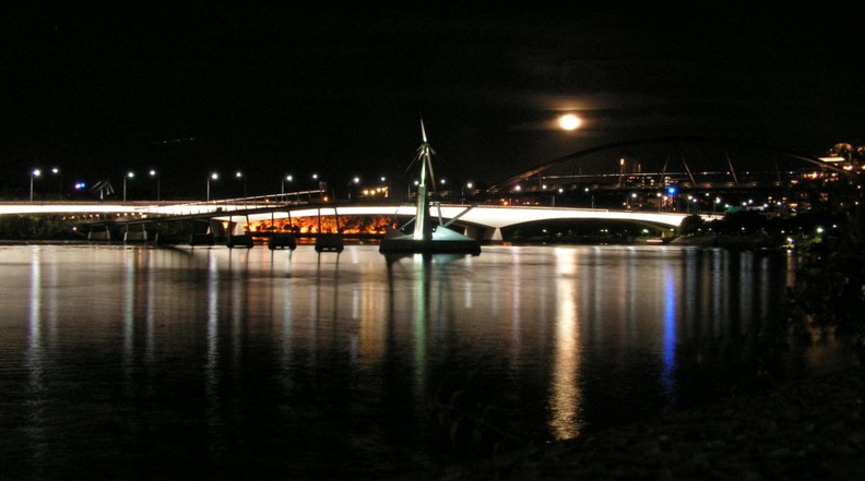 Brisbane, Brisbane River, Goodwill Bridge, Captain Cook Bridge